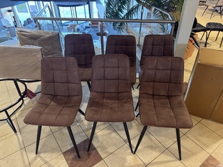 Set van 6 eetkamerstoelen, bruin stof, zwarte poten